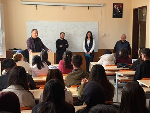 2026-2027 Eğitim Öğretim Yılı Güz Döneminde Eskil Meslek Yüksekokulunda Müdüre Sor Öğrenci Buluşması Gerçekleştirildi